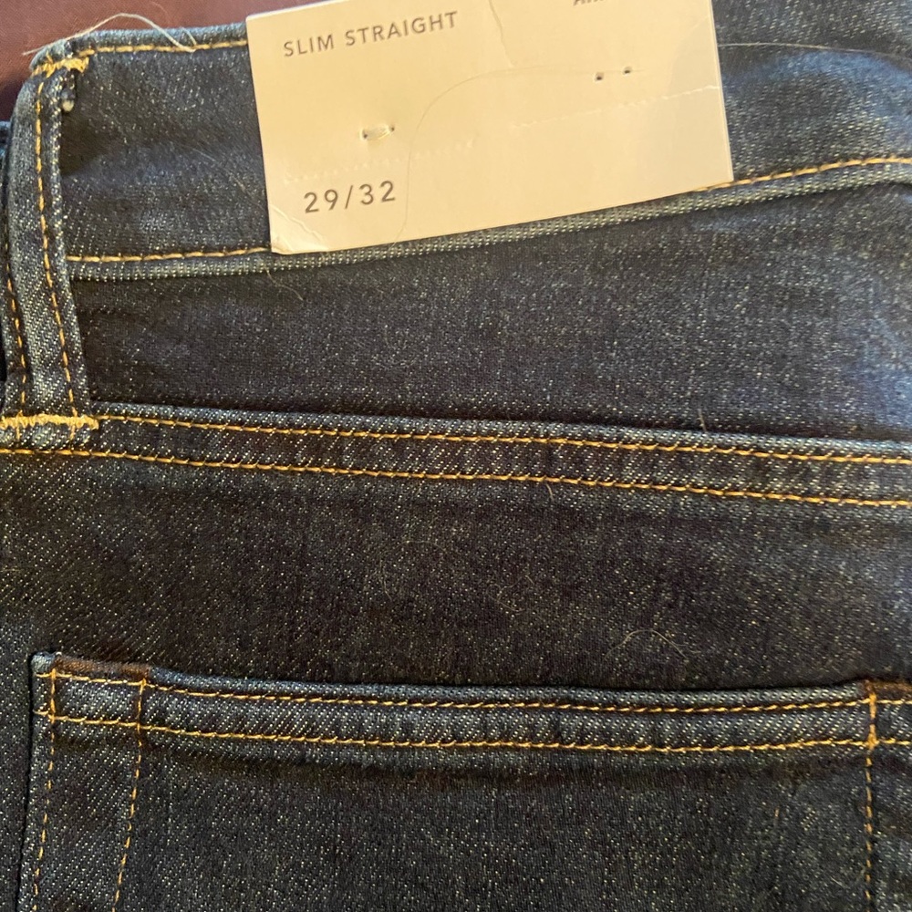 Guys American Eagle Slim Straight jeans. Brand new with tags.